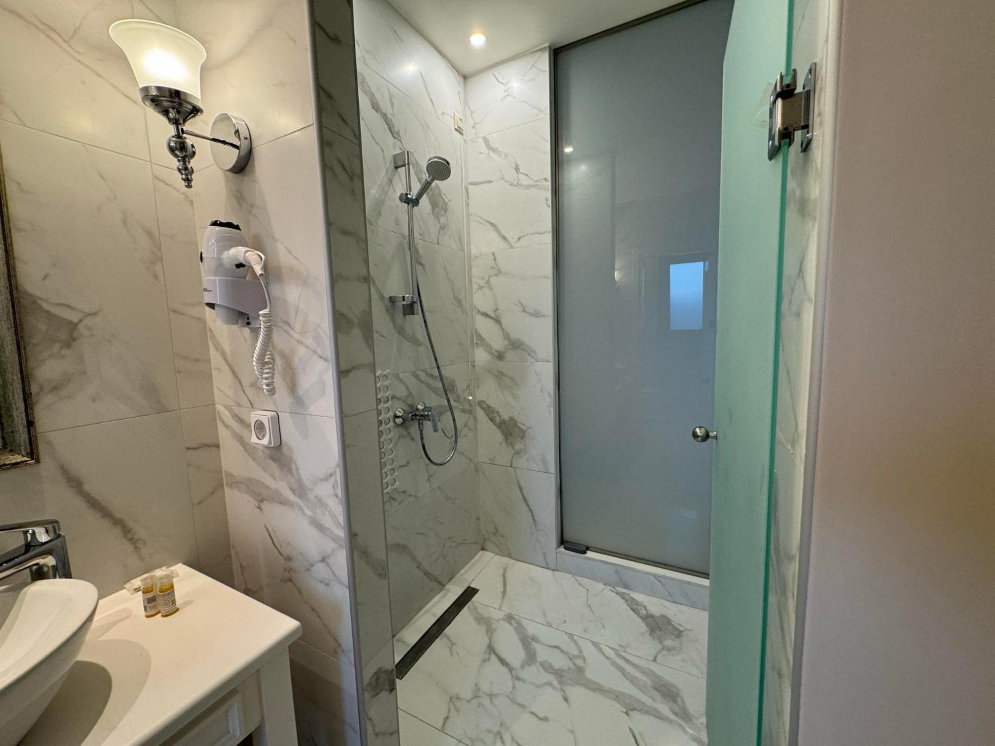Aparthotel Iris Premium Nydri  Esterno foto